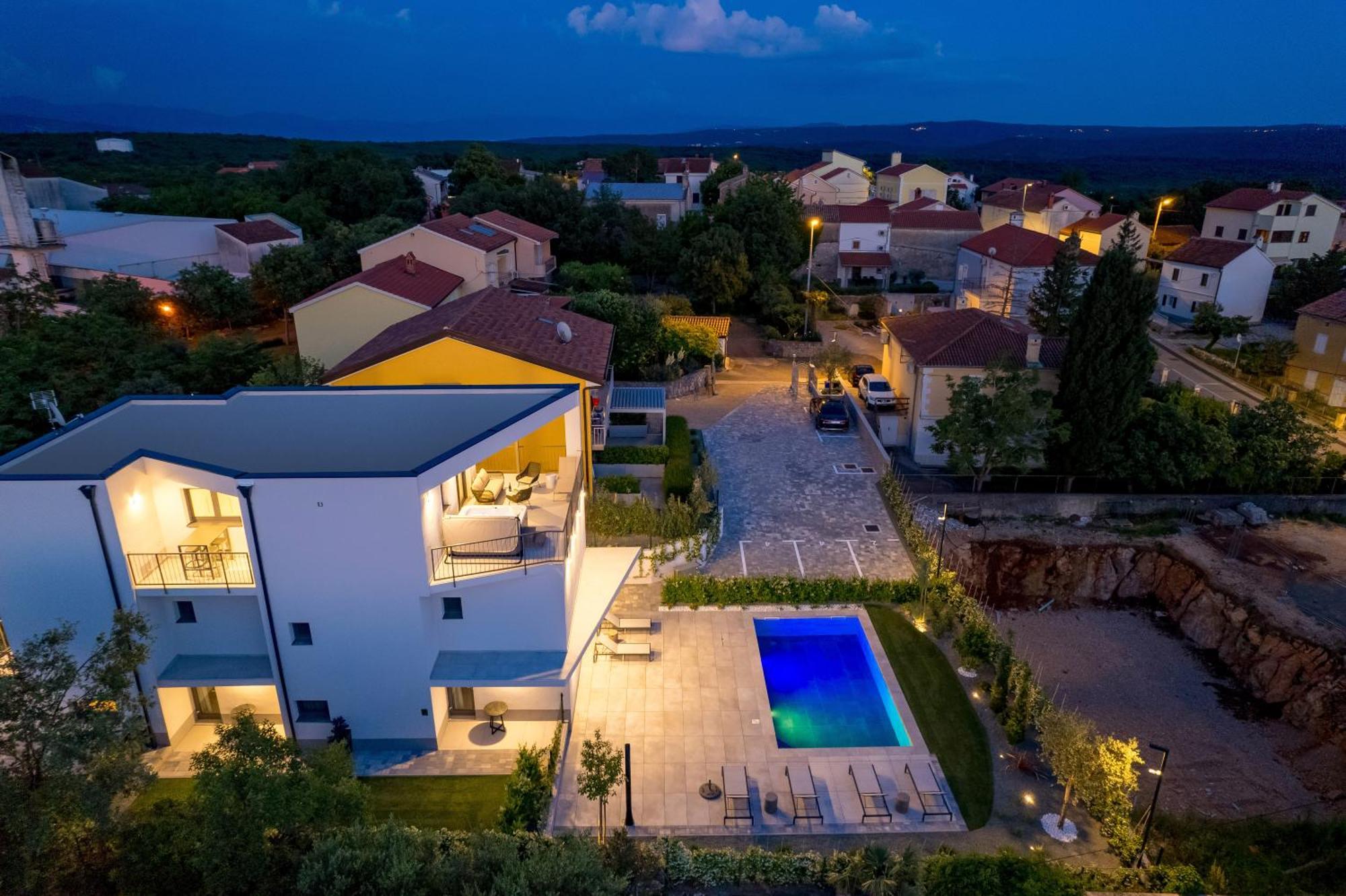 Apartmani Vila Mara M 1 Heated Pool Omisalj Exterior photo